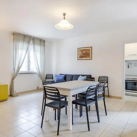 R15 Nuovo Trilocale A Due Passi Dal Mare